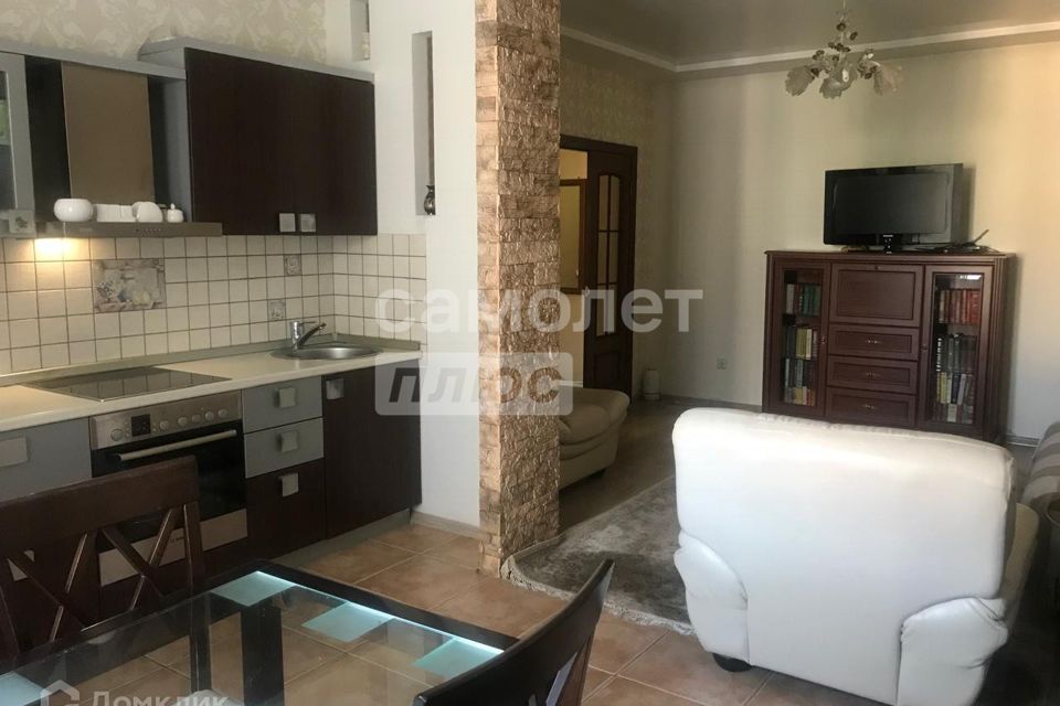 Продаётся 2-комнатная квартира, 56 м²