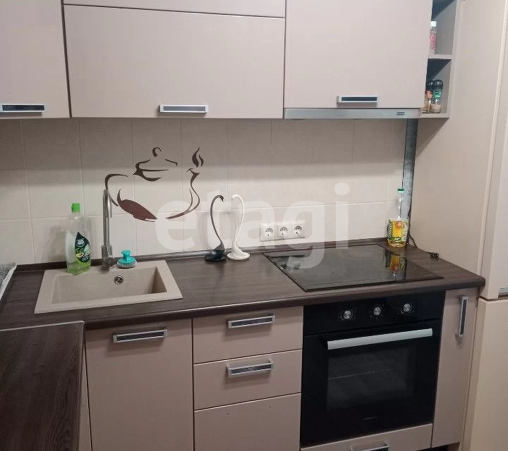 Продаётся 2-комнатная квартира, 56.9 м²