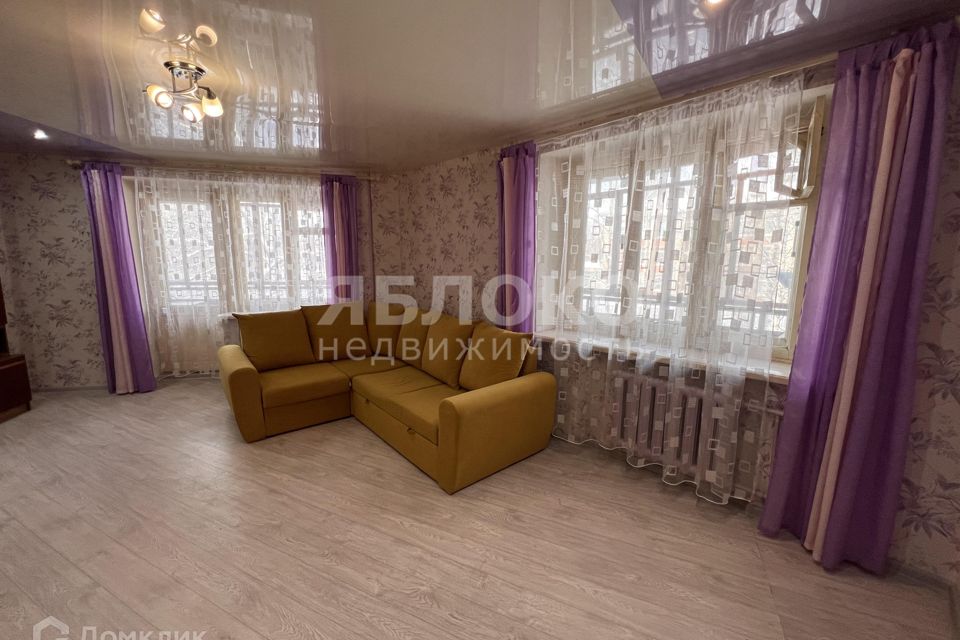 Продаётся 2-комнатная квартира, 57.6 м²