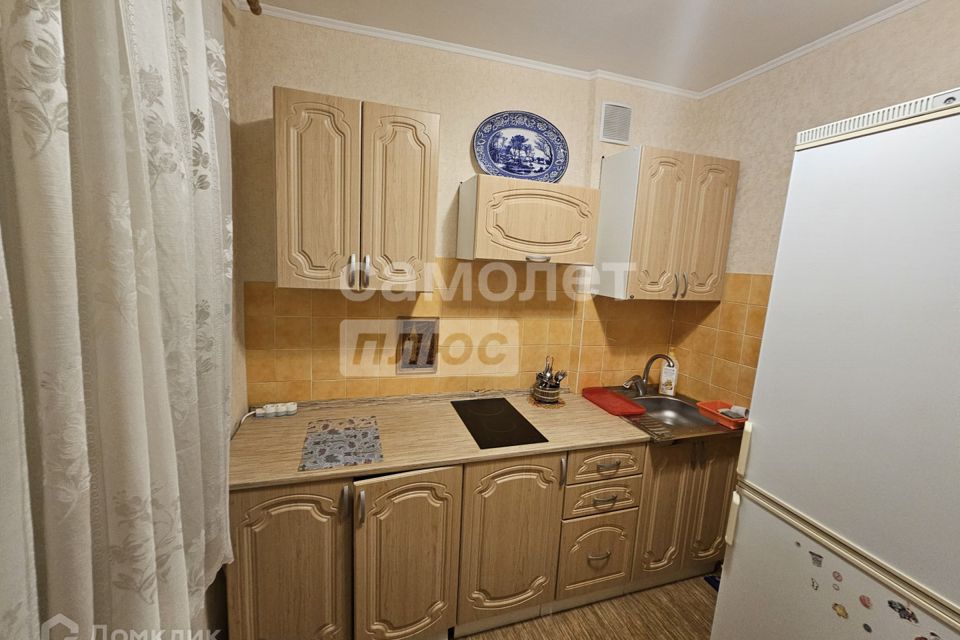 Продаётся 3-комнатная квартира, 49.3 м²
