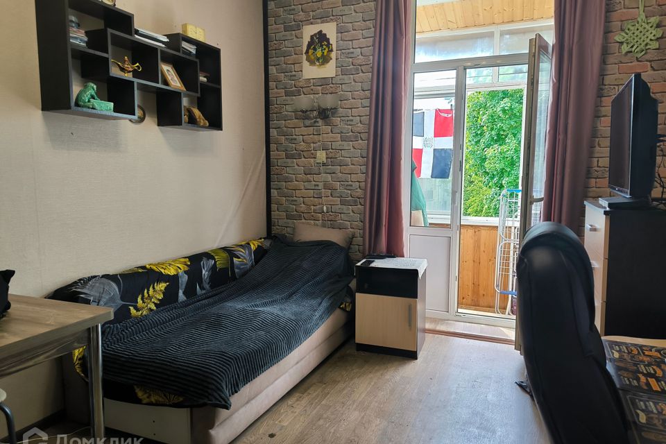 Продаётся комната в 1-комн. квартире, 12.2 м²