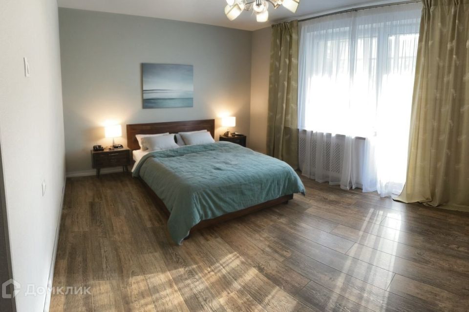 Продаётся 1-комнатная квартира, 42 м²