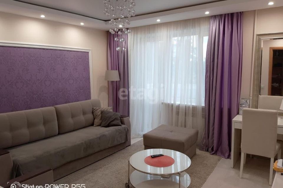 Продаётся 2-комнатная квартира, 43.6 м²