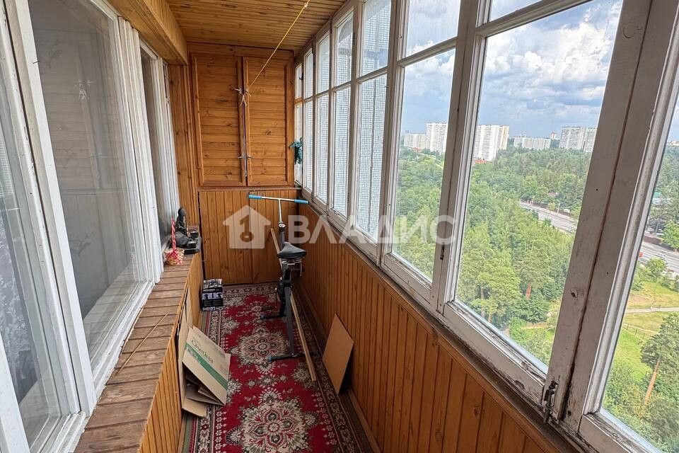 Продаётся 1-комнатная квартира, 42.4 м²