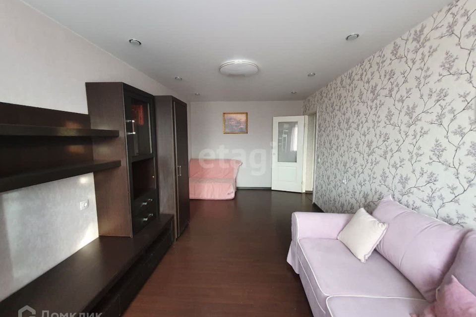 Продаётся 1-комнатная квартира, 42.7 м²