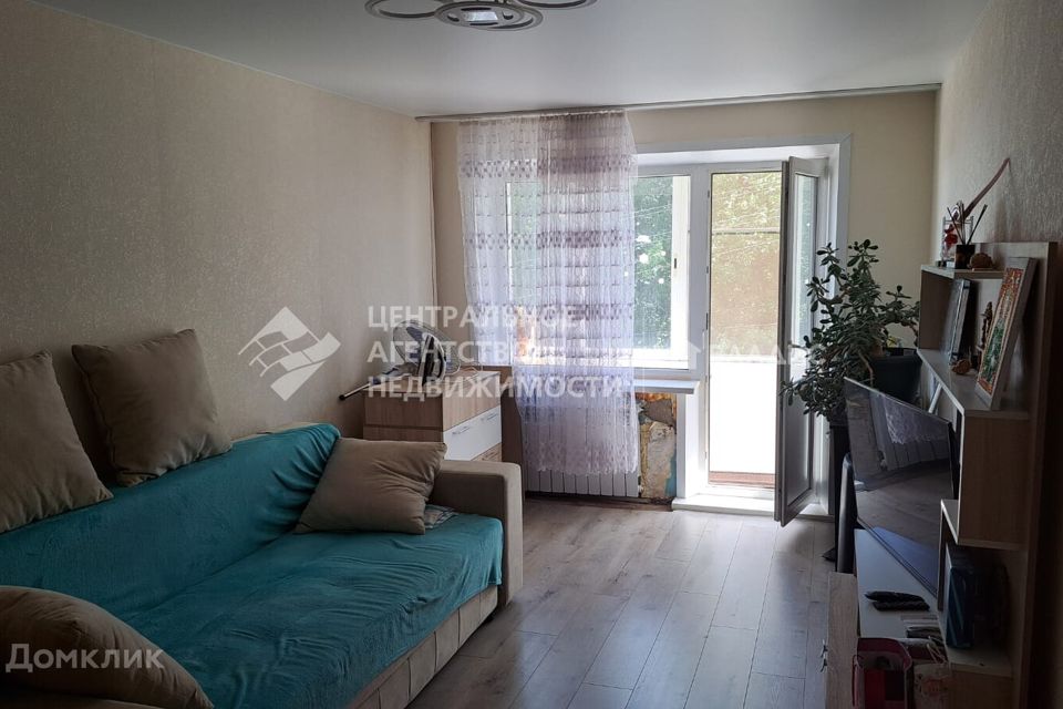 Продаётся 1-комнатная квартира, 32 м²