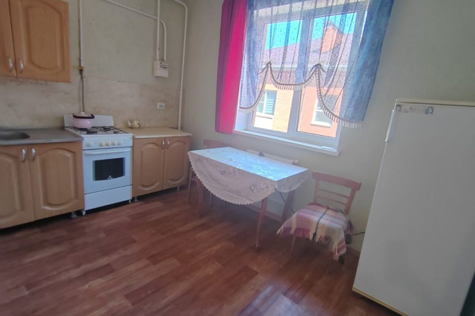 Сдаётся 2-комнатная квартира, 63 м²
