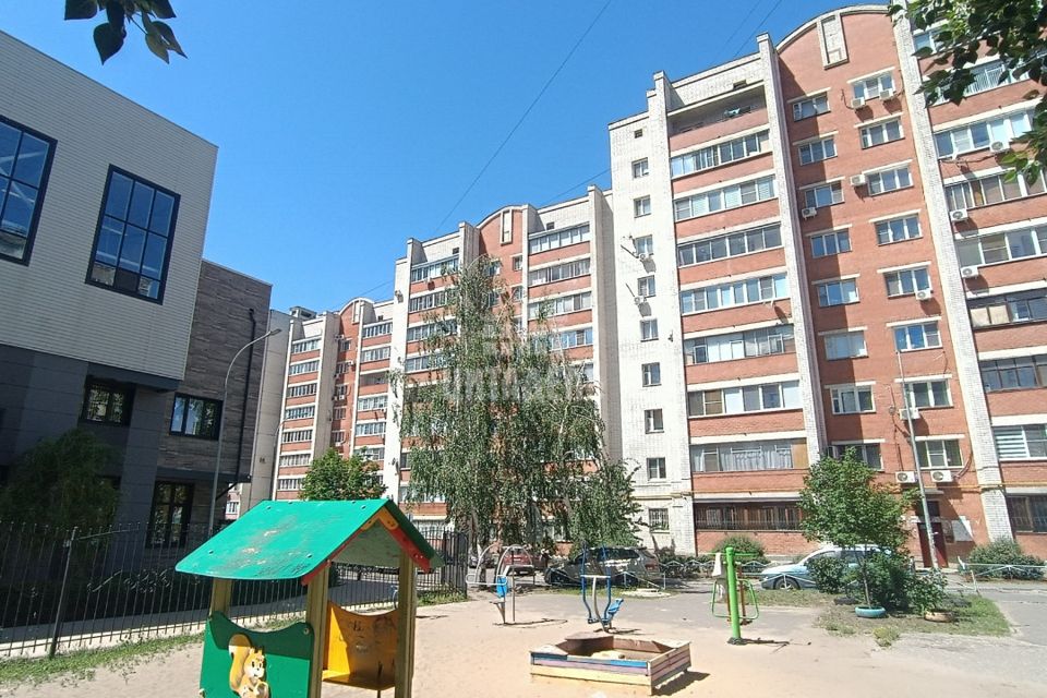 Сдаётся 2-комнатная квартира, 67 м²