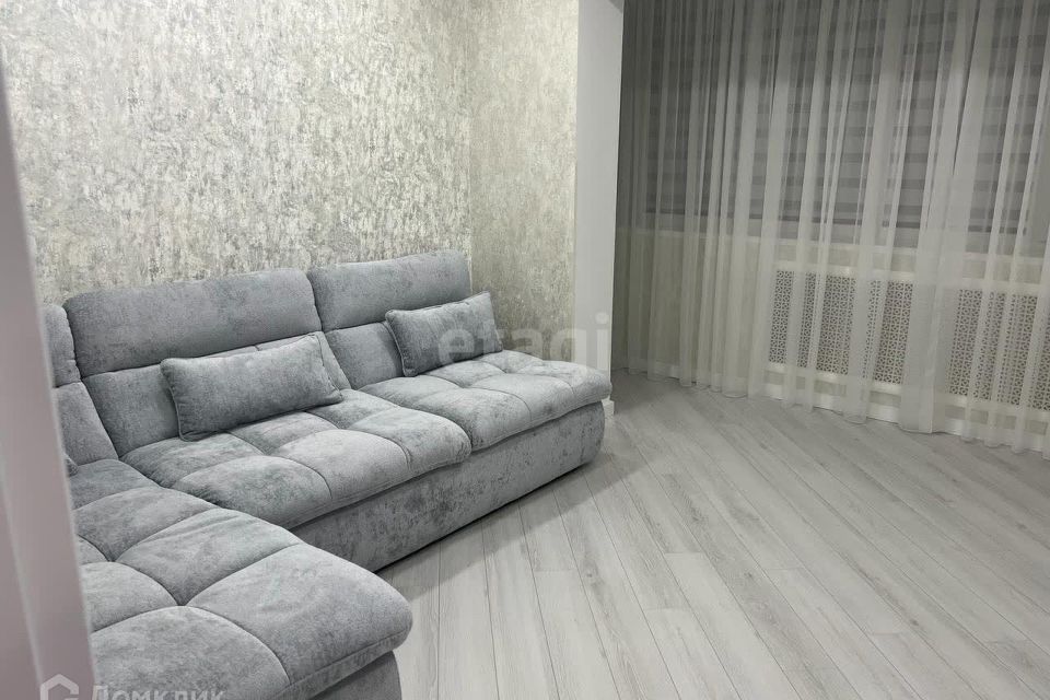 Продаётся 3-комнатная квартира, 130 м²