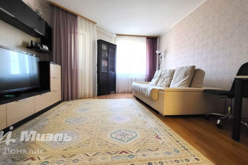 Продаётся 2-комнатная квартира, 62.7 м²