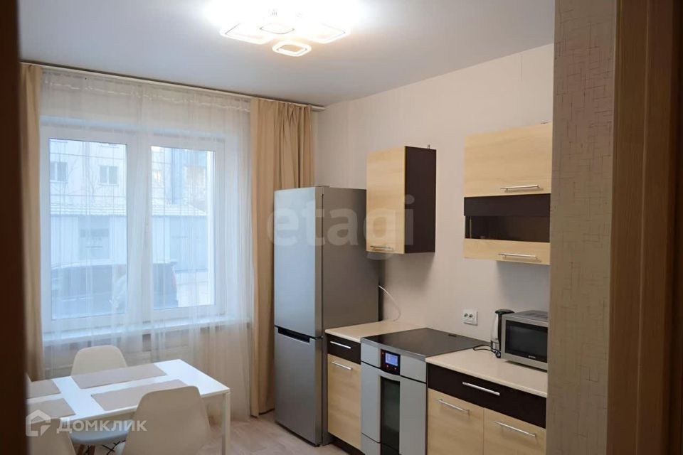 Продаётся 1-комнатная квартира, 39.7 м²