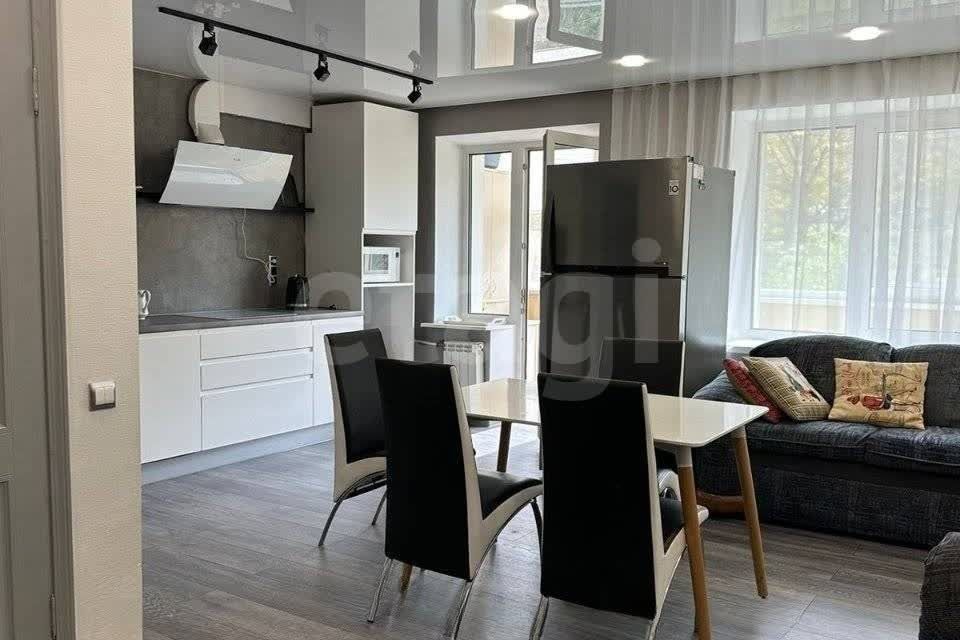 Сдаётся 3-комнатная квартира, 70.4 м²
