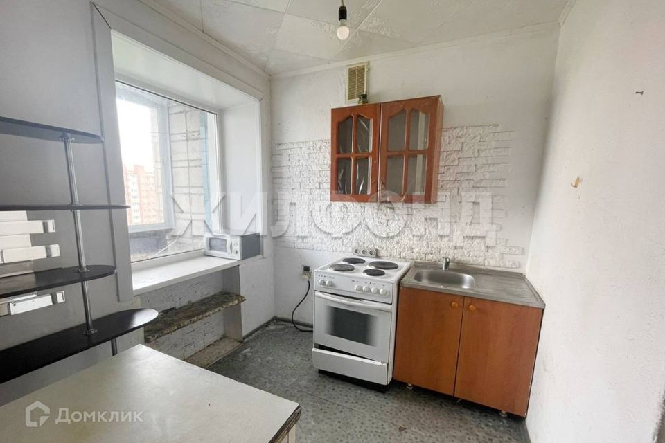 Продаётся 4-комнатная квартира, 62.6 м²