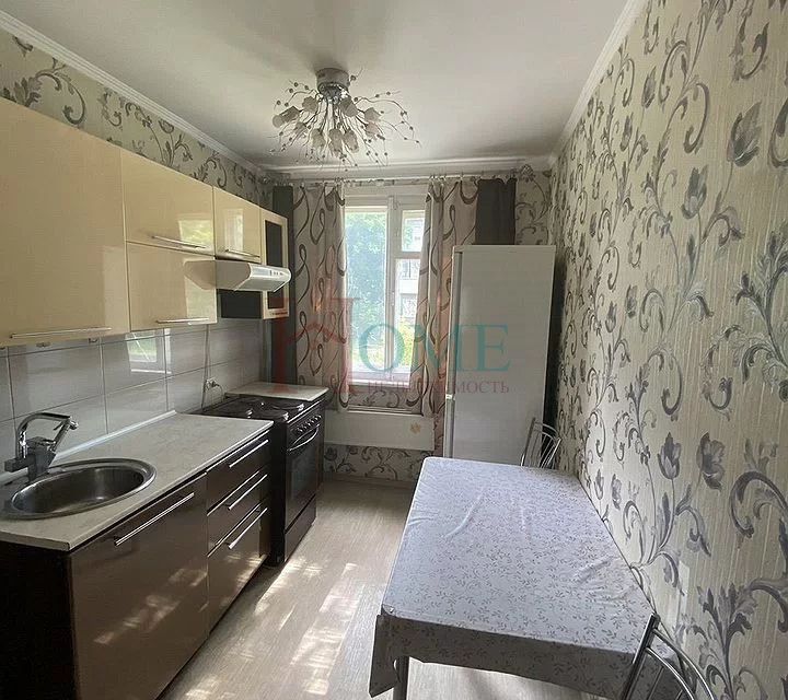 Сдаётся 2-комнатная квартира, 50 м²