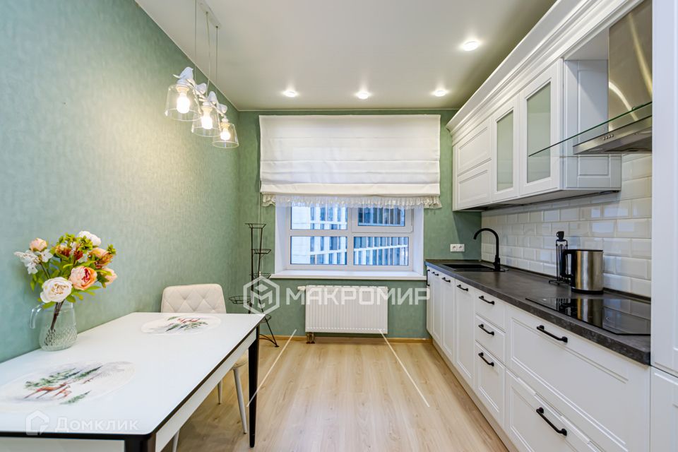 Продаётся 2-комнатная квартира, 61.5 м²
