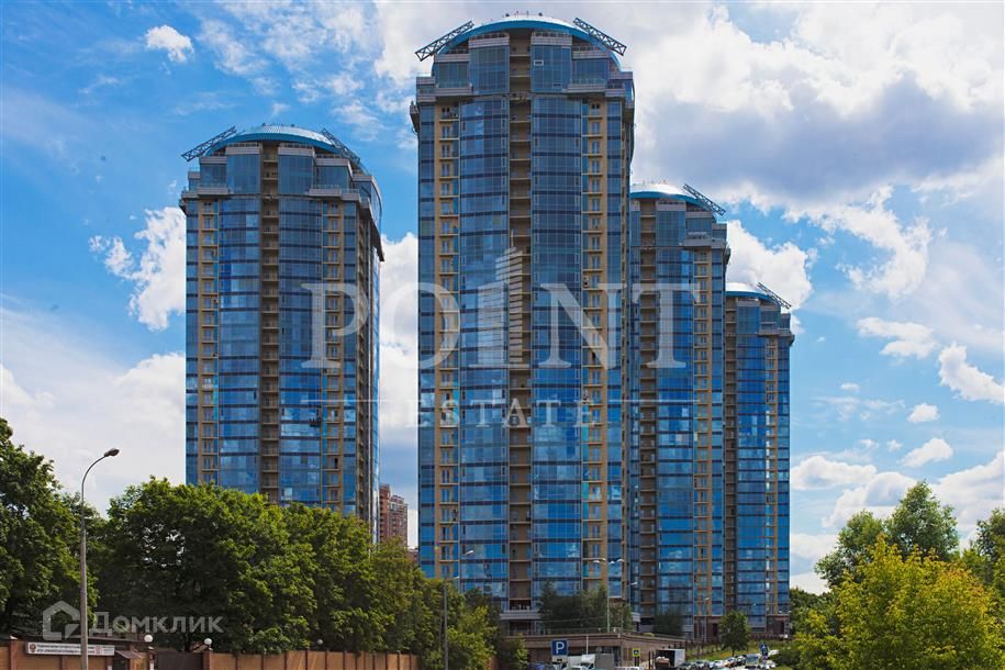 Продаётся 3-комнатная квартира, 147 м²
