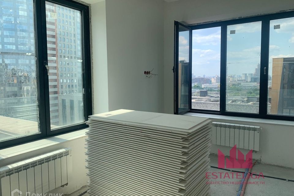 Продаётся 3-комнатная квартира, 97.3 м²