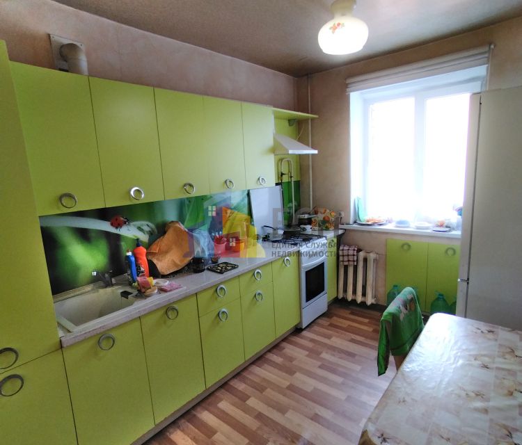 Продаётся 4-комнатная квартира, 76.5 м²
