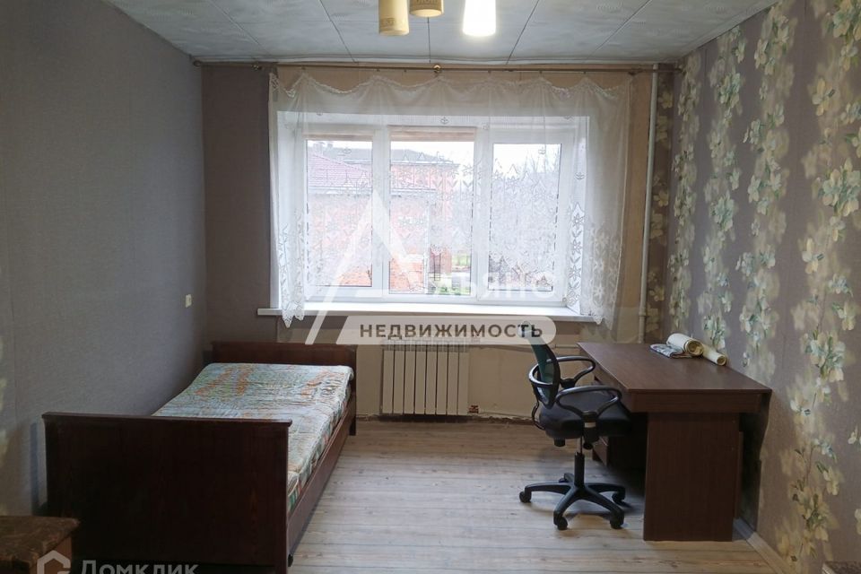 Продаётся комната в 5-комн. квартире, 18 м²