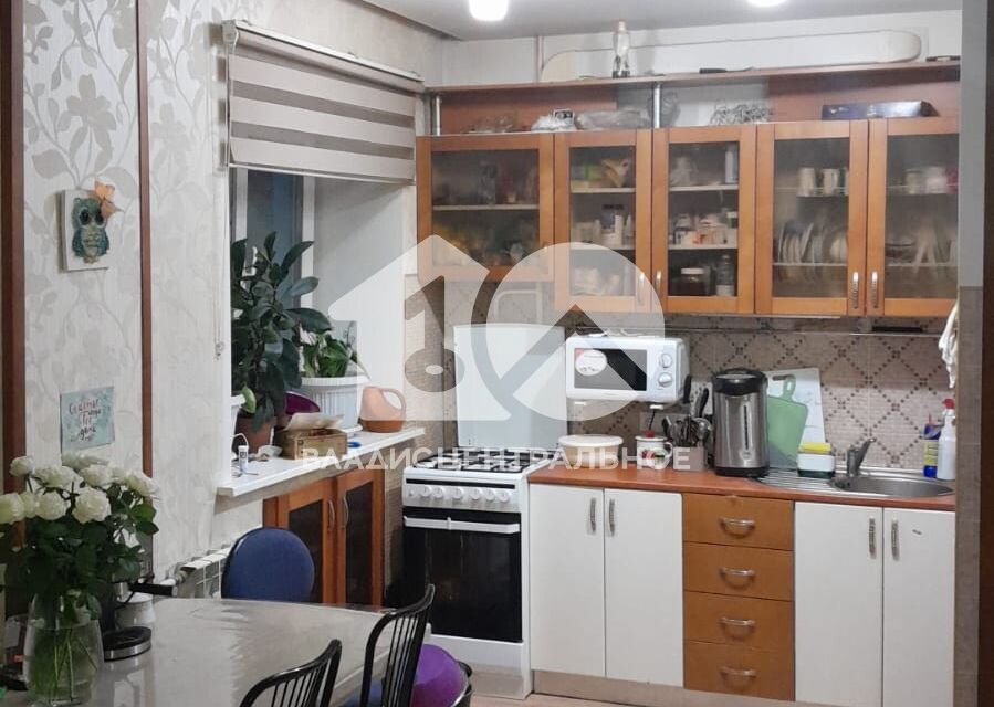 Продаётся 3-комнатная квартира, 55.9 м²