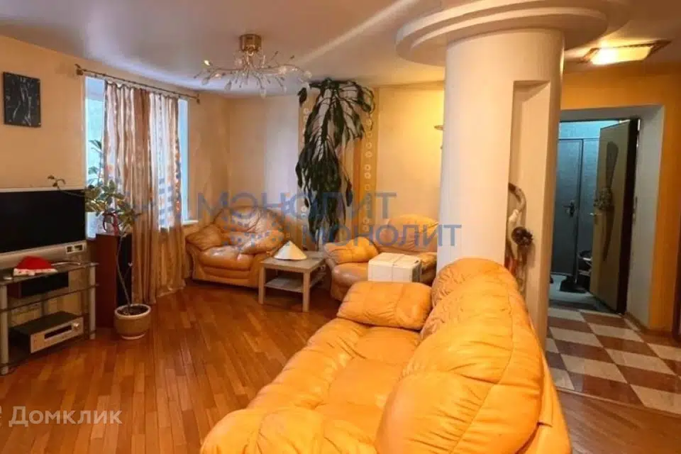 Продаётся 5-комнатная квартира, 130 м²