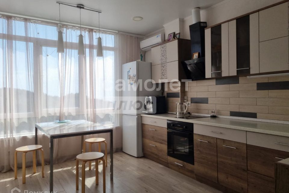 Сдаётся 1-комнатная квартира, 43 м²