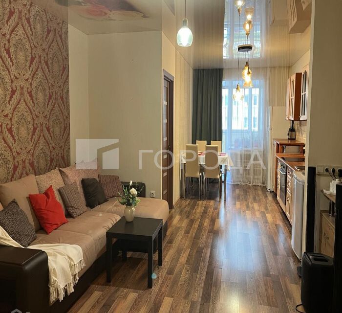 Продаётся 4-комнатная квартира, 96 м²