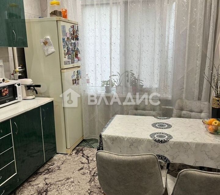 Продаётся 4-комнатная квартира, 74.5 м²