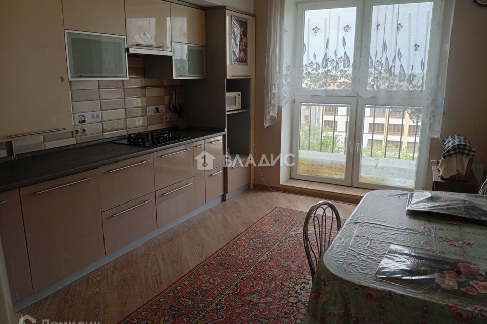 Продаётся 2-комнатная квартира, 74.3 м²
