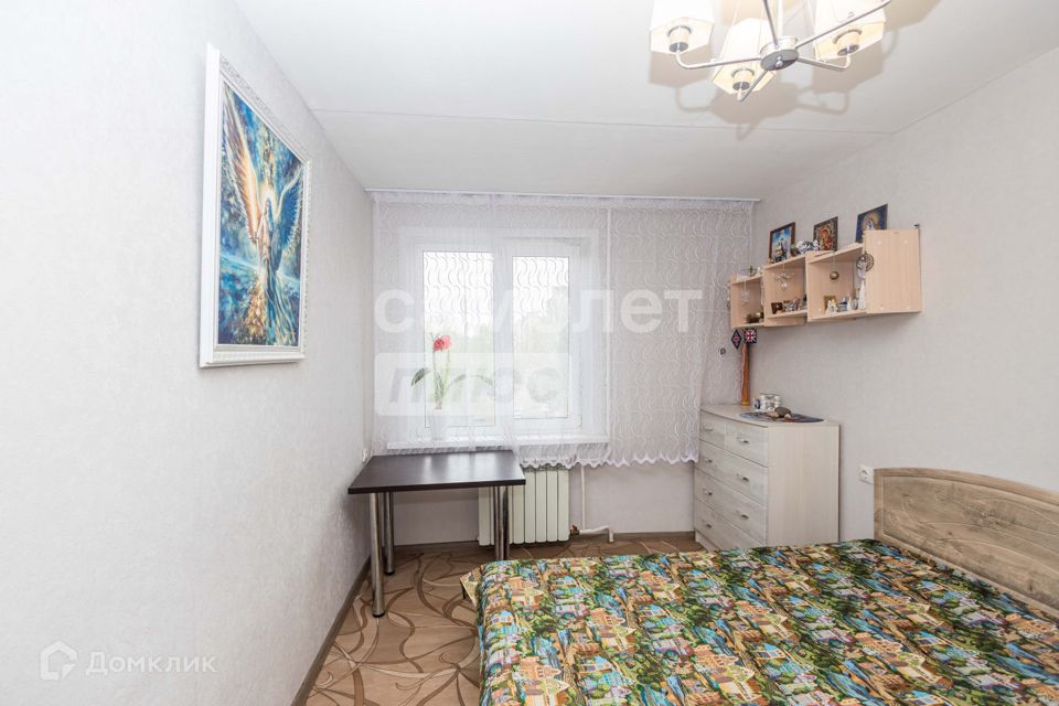 Продаётся 4-комнатная квартира, 69.6 м²