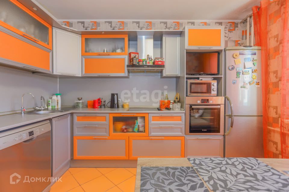 Продаётся 3-комнатная квартира, 97 м²