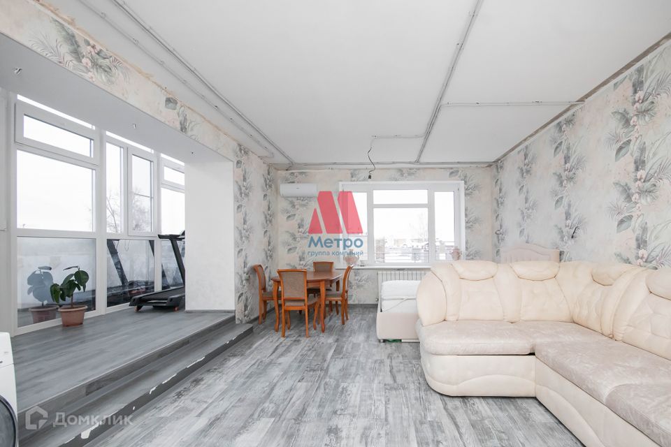 Продаётся 3-комнатная квартира, 166.3 м²