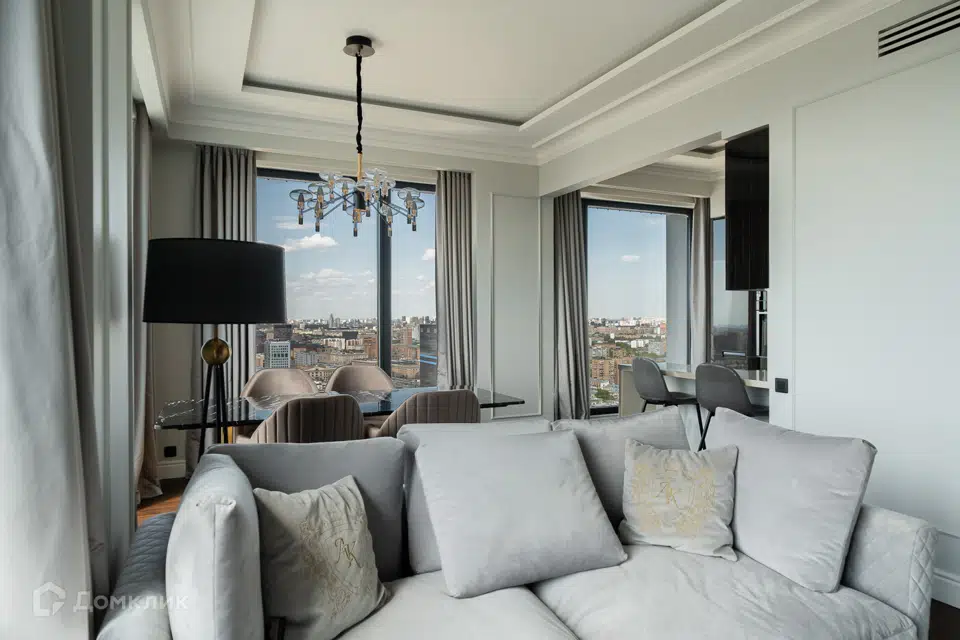 Продаётся 3-комнатная квартира, 113 м²