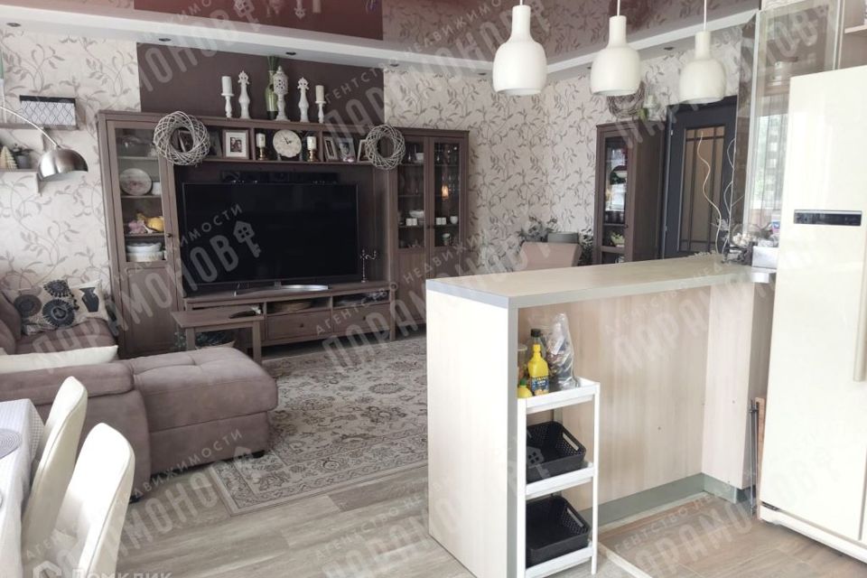 Продаётся 3-комнатная квартира, 114.9 м²