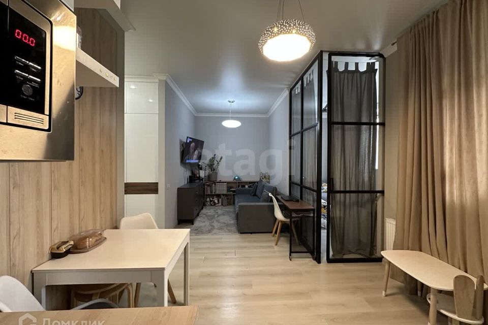 Продаётся 1-комнатная квартира, 41.3 м²