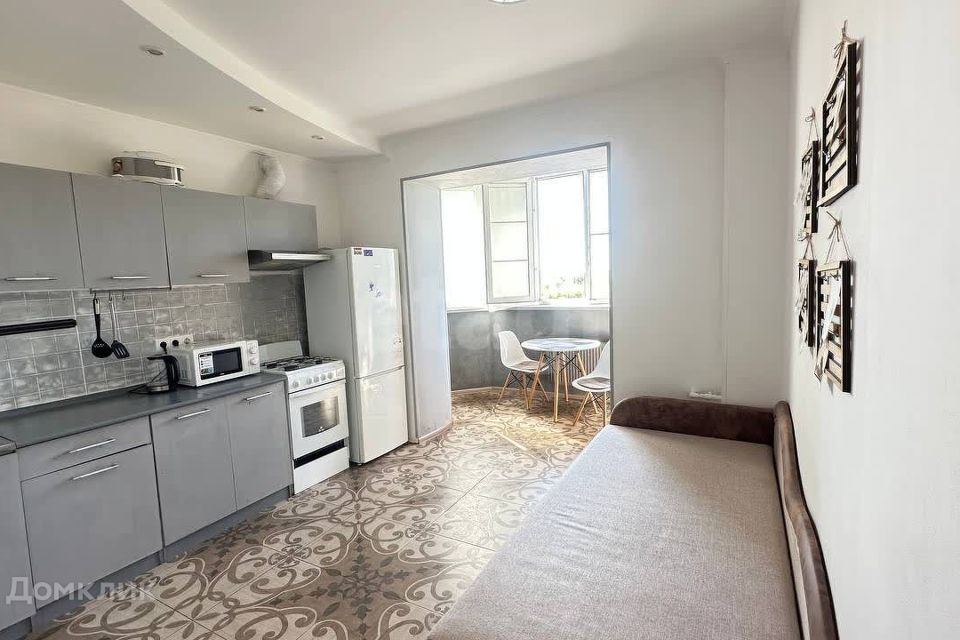 Продаётся 1-комнатная квартира, 38.4 м²