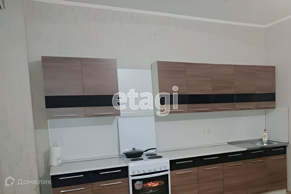 Продаётся 2-комнатная квартира, 100 м²