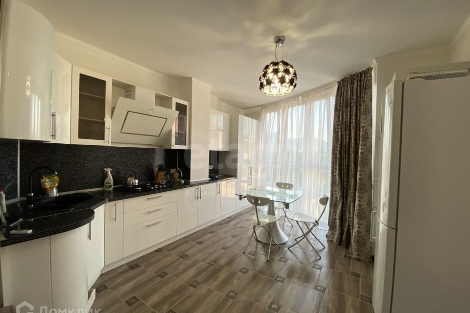 Сдаётся 3-комнатная квартира, 103 м²