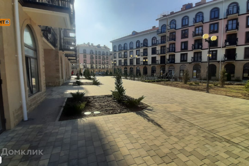Продаётся 1-комнатная квартира, 43.8 м²