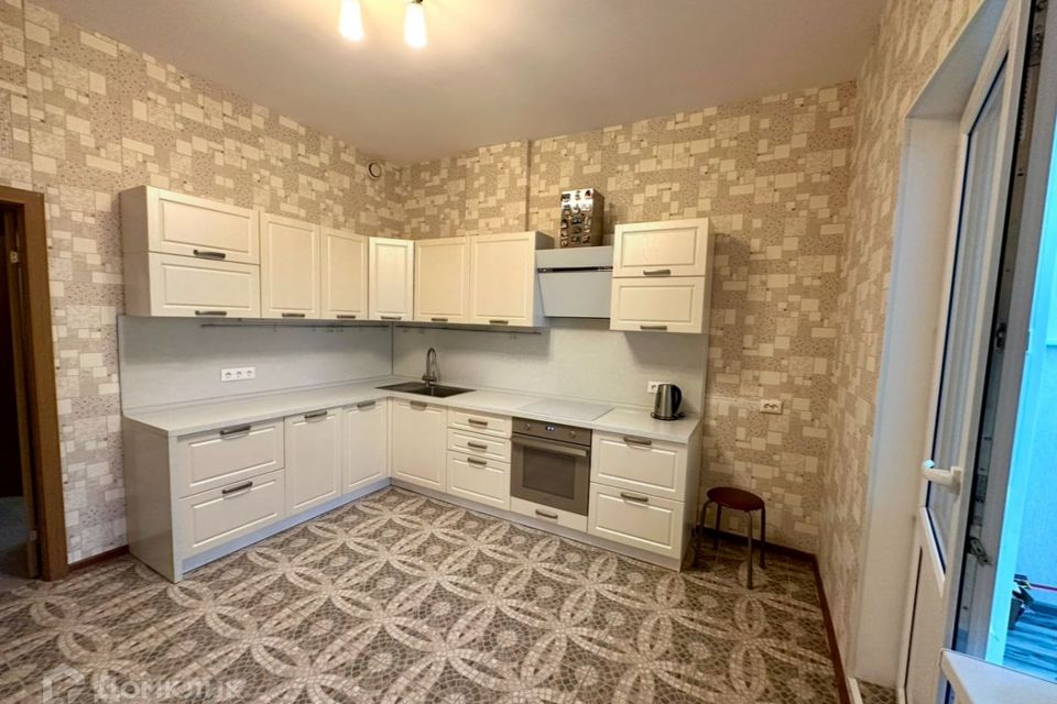 Продаётся 2-комнатная квартира, 73.2 м²