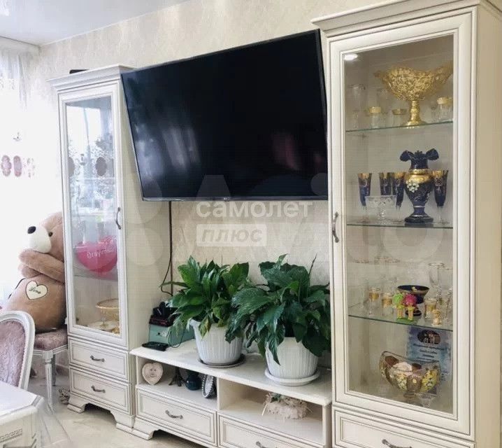 Продаётся 2-комнатная квартира, 56 м²