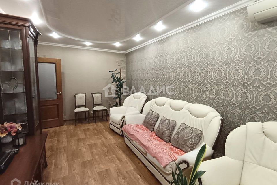 Продаётся 3-комнатная квартира, 68.3 м²