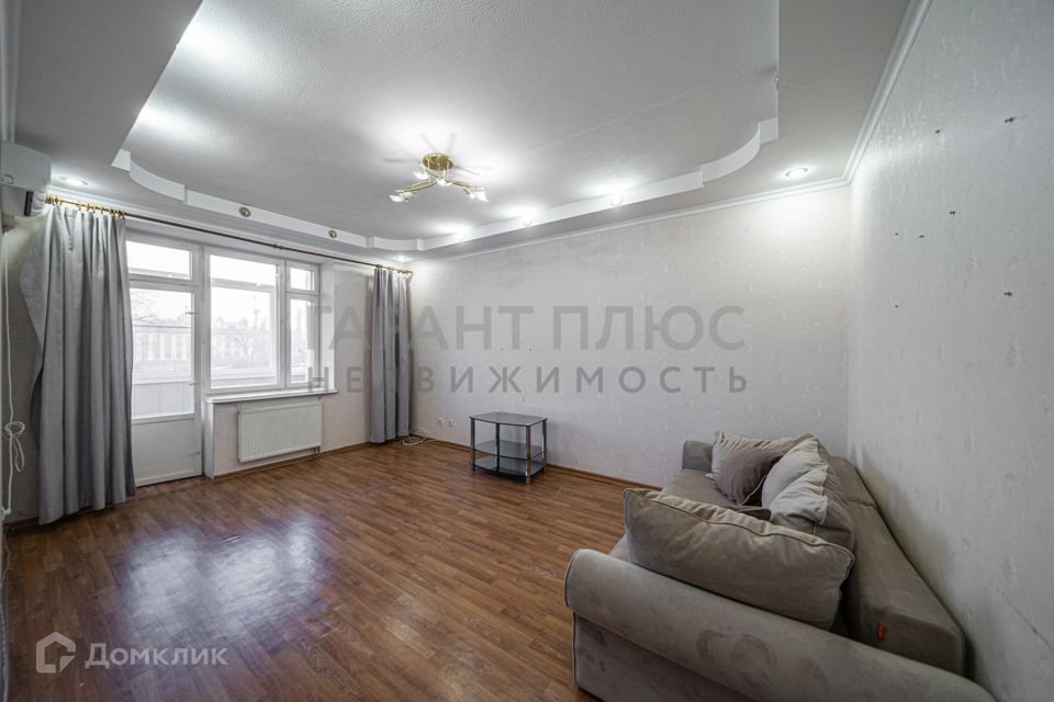 Продаётся 3-комнатная квартира, 108 м²