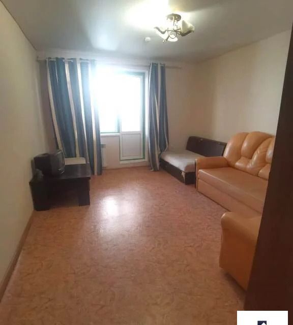 Сдаётся 2-комнатная квартира, 65 м²