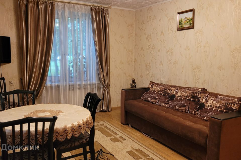 Продаётся 2-комнатная квартира, 42.6 м²