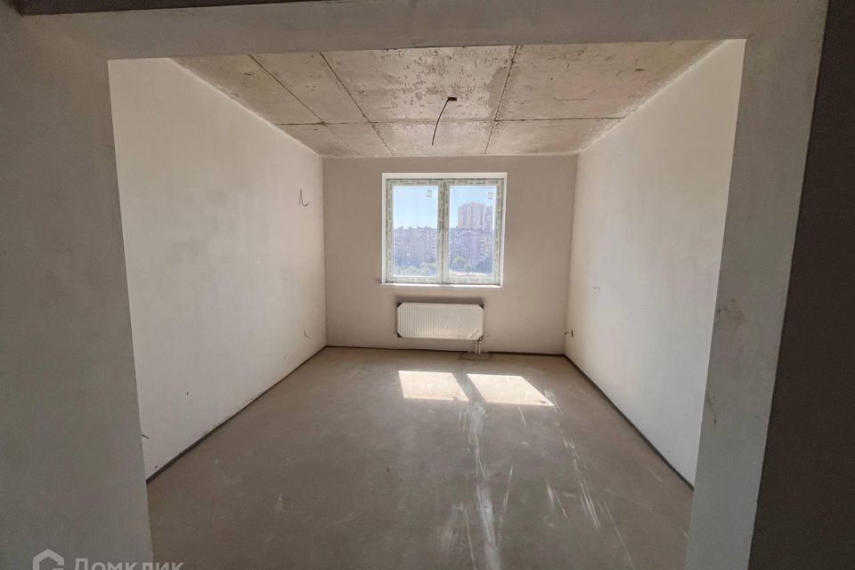 Продаётся 1-комнатная квартира, 42 м²