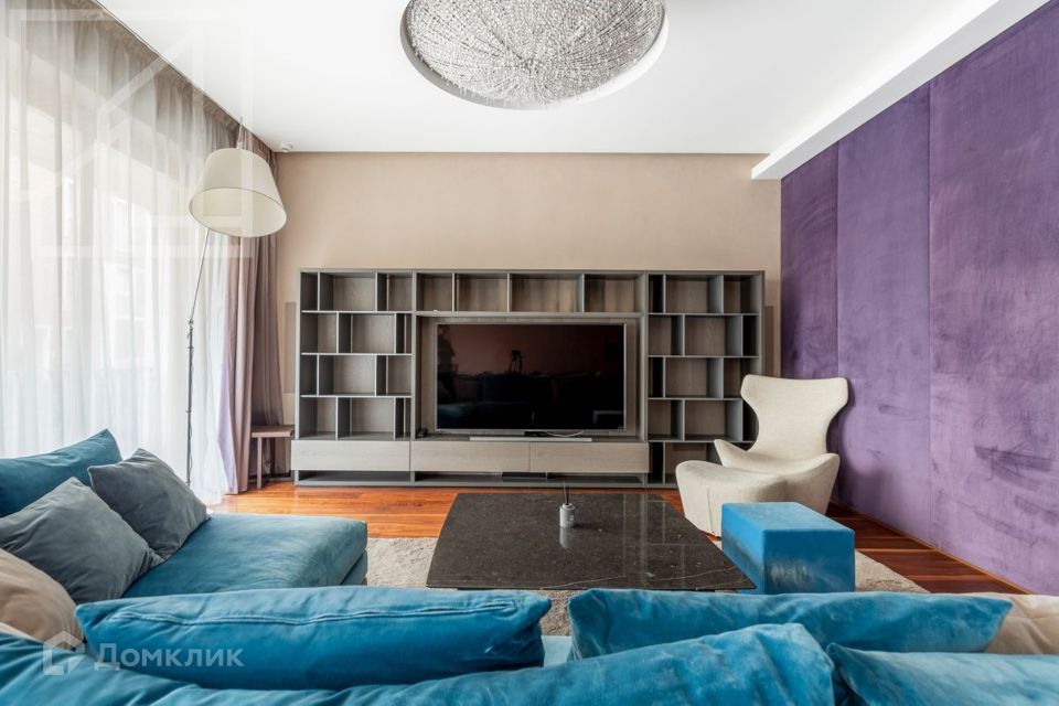 Сдаётся 3-комнатная квартира, 167 м²