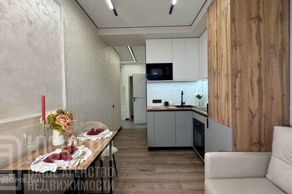 Продаётся 1-комнатная квартира, 46 м²