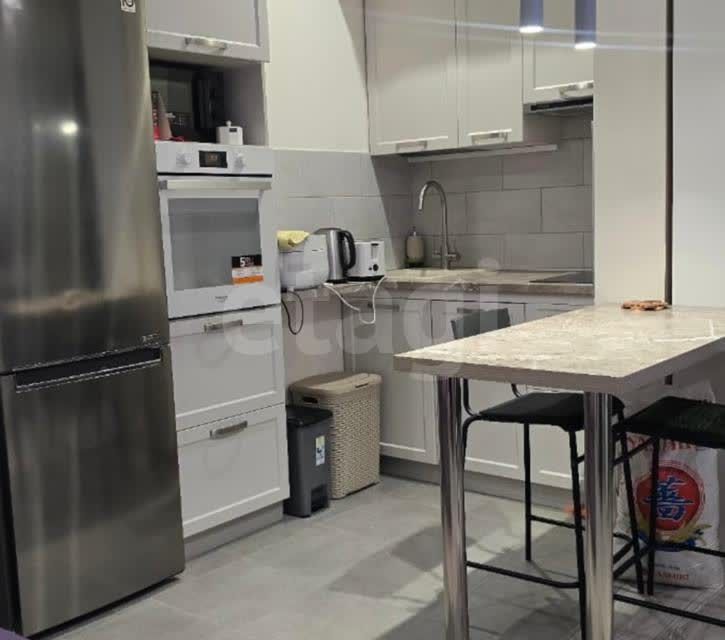 Продаётся 1-комнатная квартира, 40.7 м²