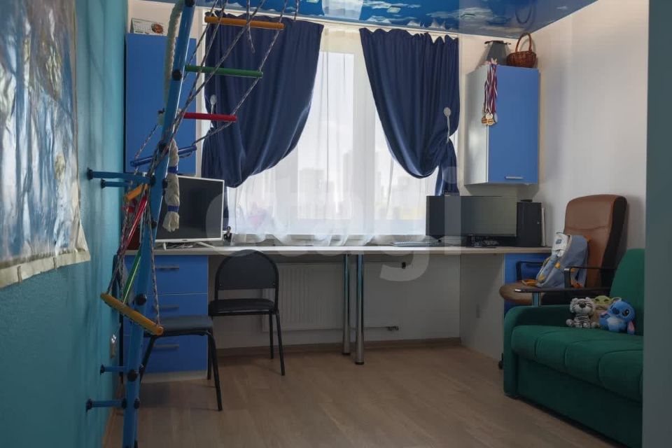 Продаётся 2-комнатная квартира, 75.6 м²